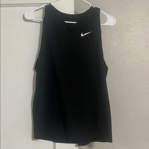 Nike dryfit workout top